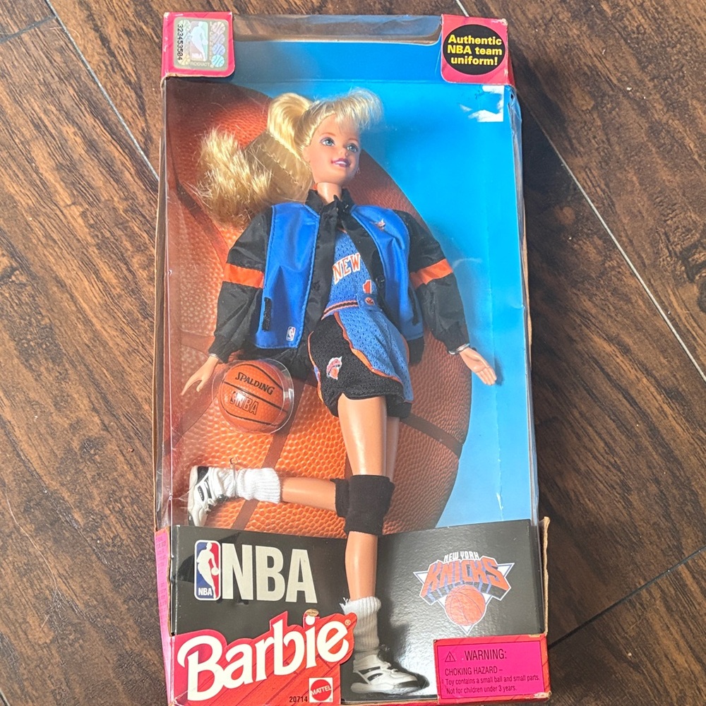 NBA 2026 Champs NY Knicks Barbie Doll (1998) New in box (as shown in pics)